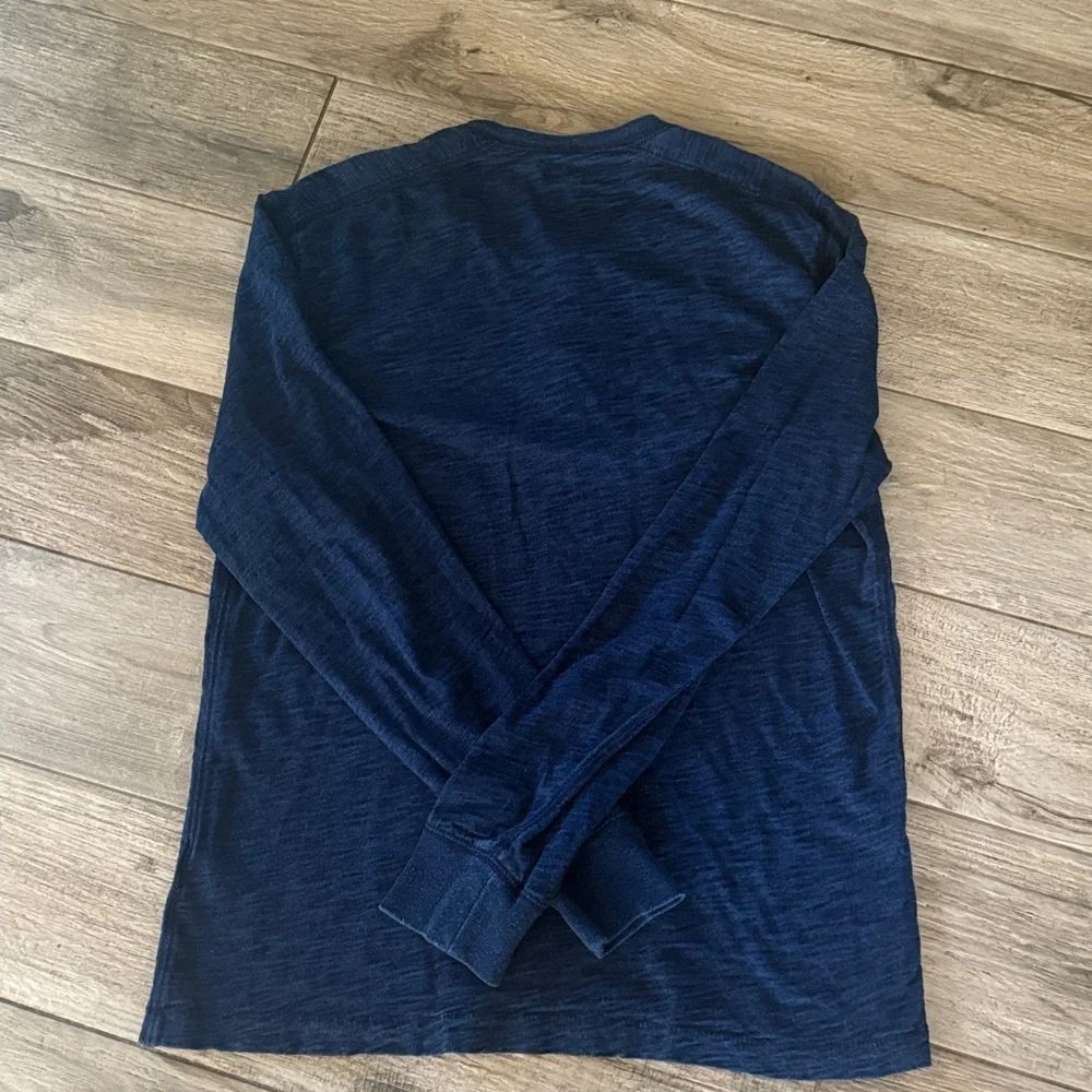 EUC J. Crew Henley shirt, sz L.